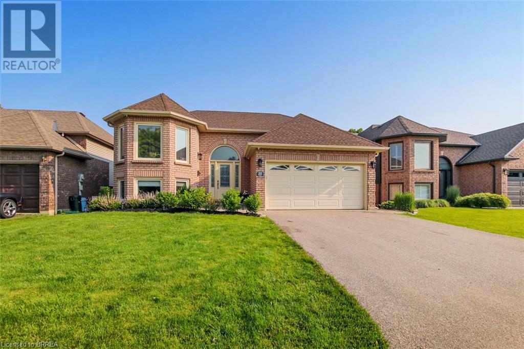 Photo 1 of 30 Mcintosh Court, Brantford ON