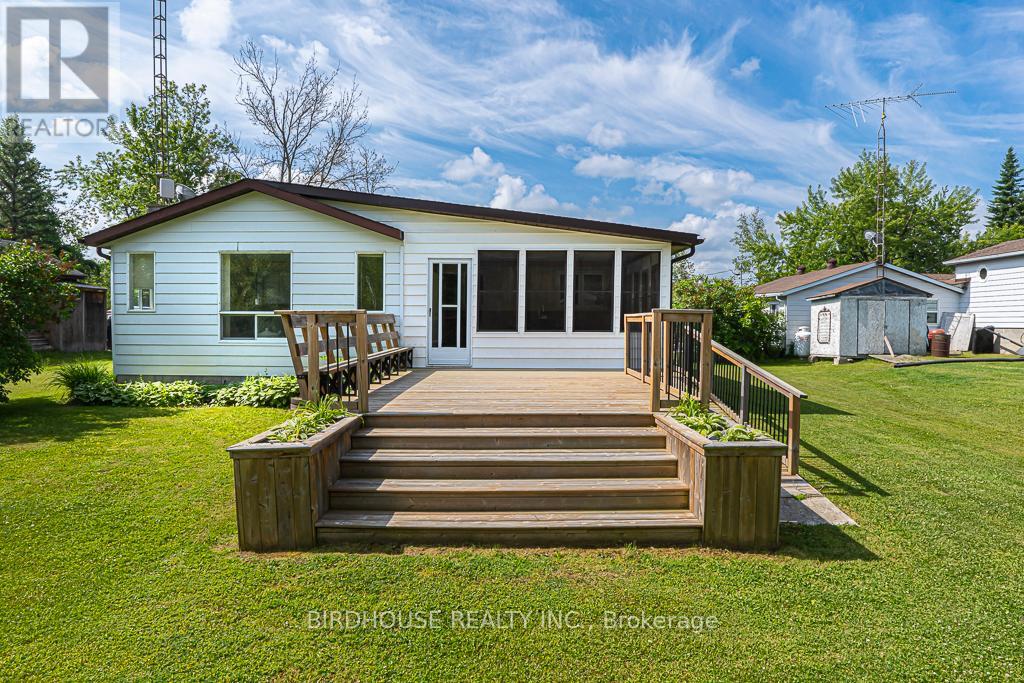 Photo 27 of 62 Fells Bay Road, Kawartha Lakes ON