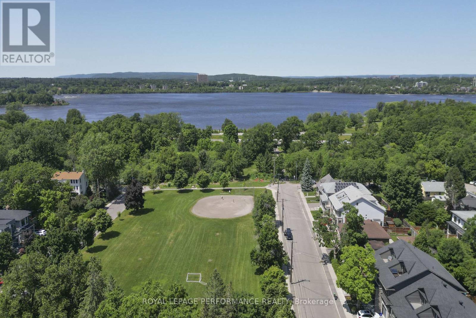 Photo 26 of 181 Northwestern Avenue, Ottawa ON