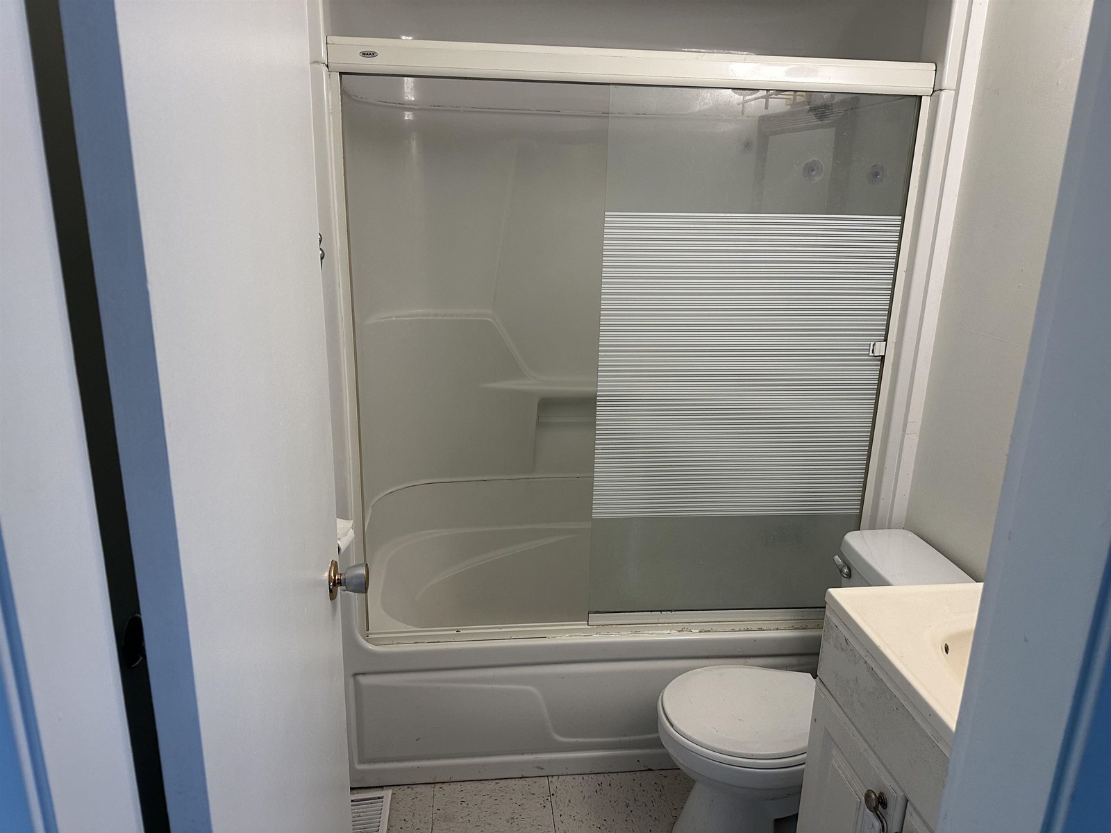 1356 LEE STREET, White Rock