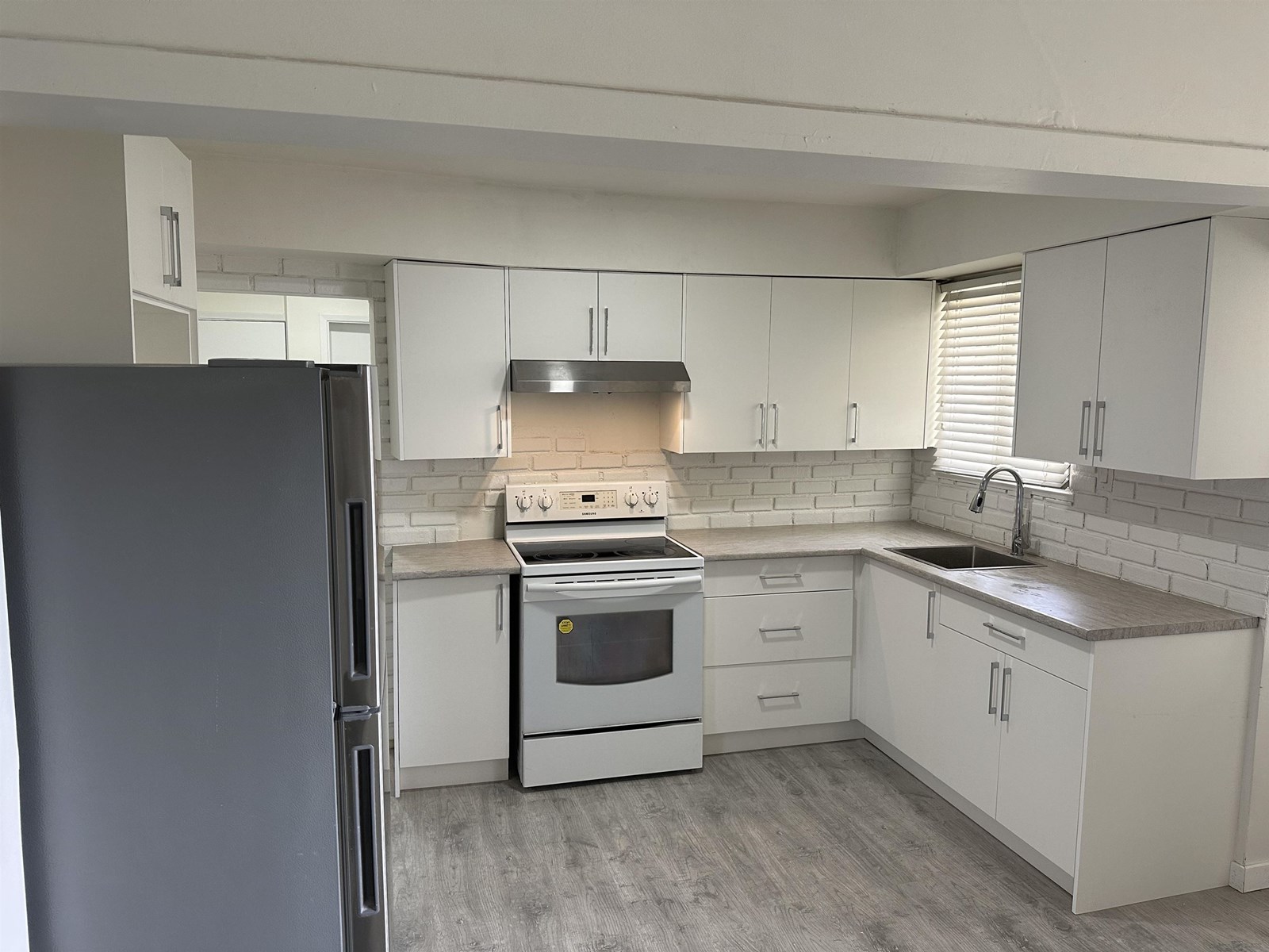 1356 LEE STREET, White Rock