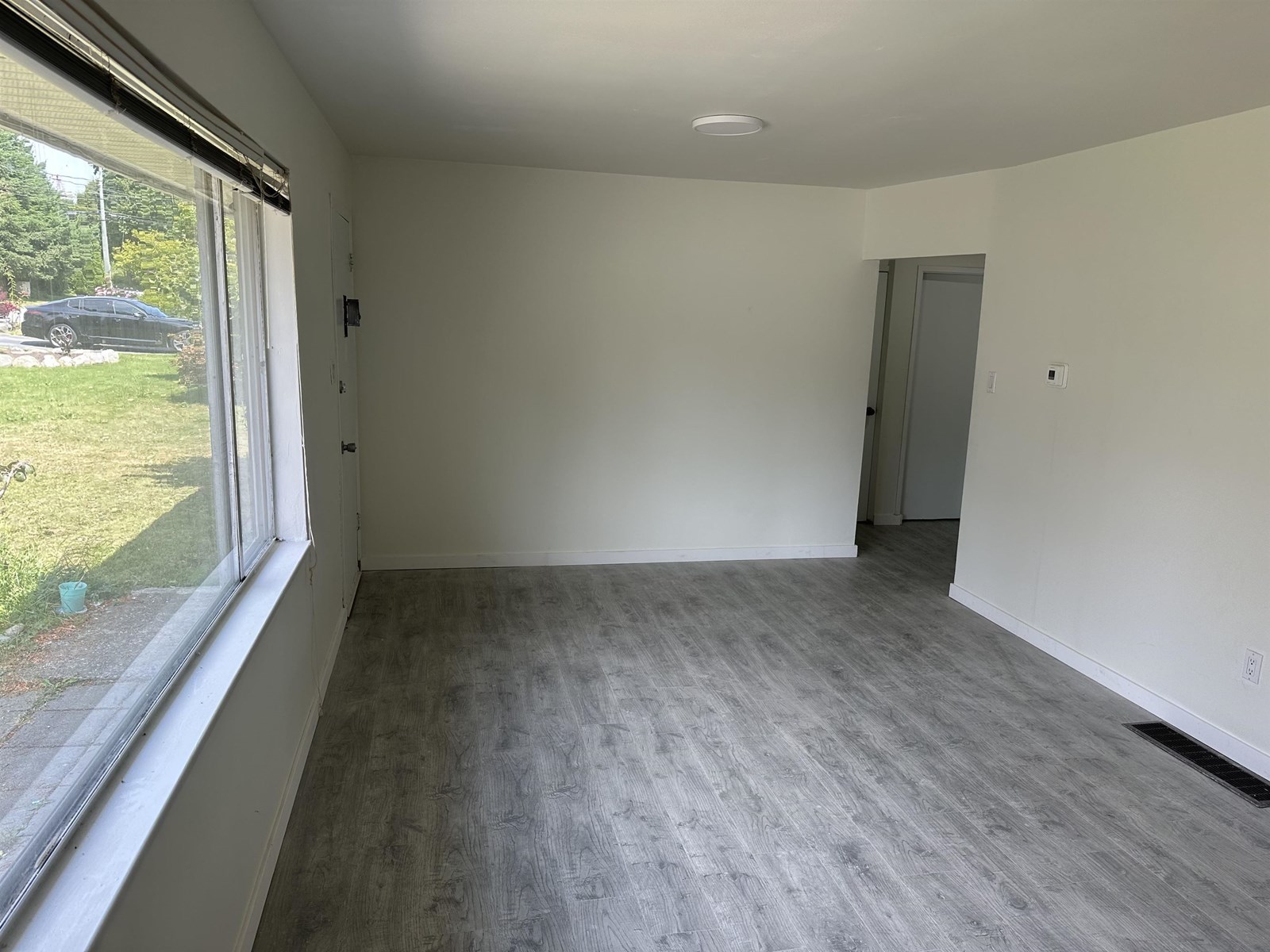 1356 LEE STREET, White Rock