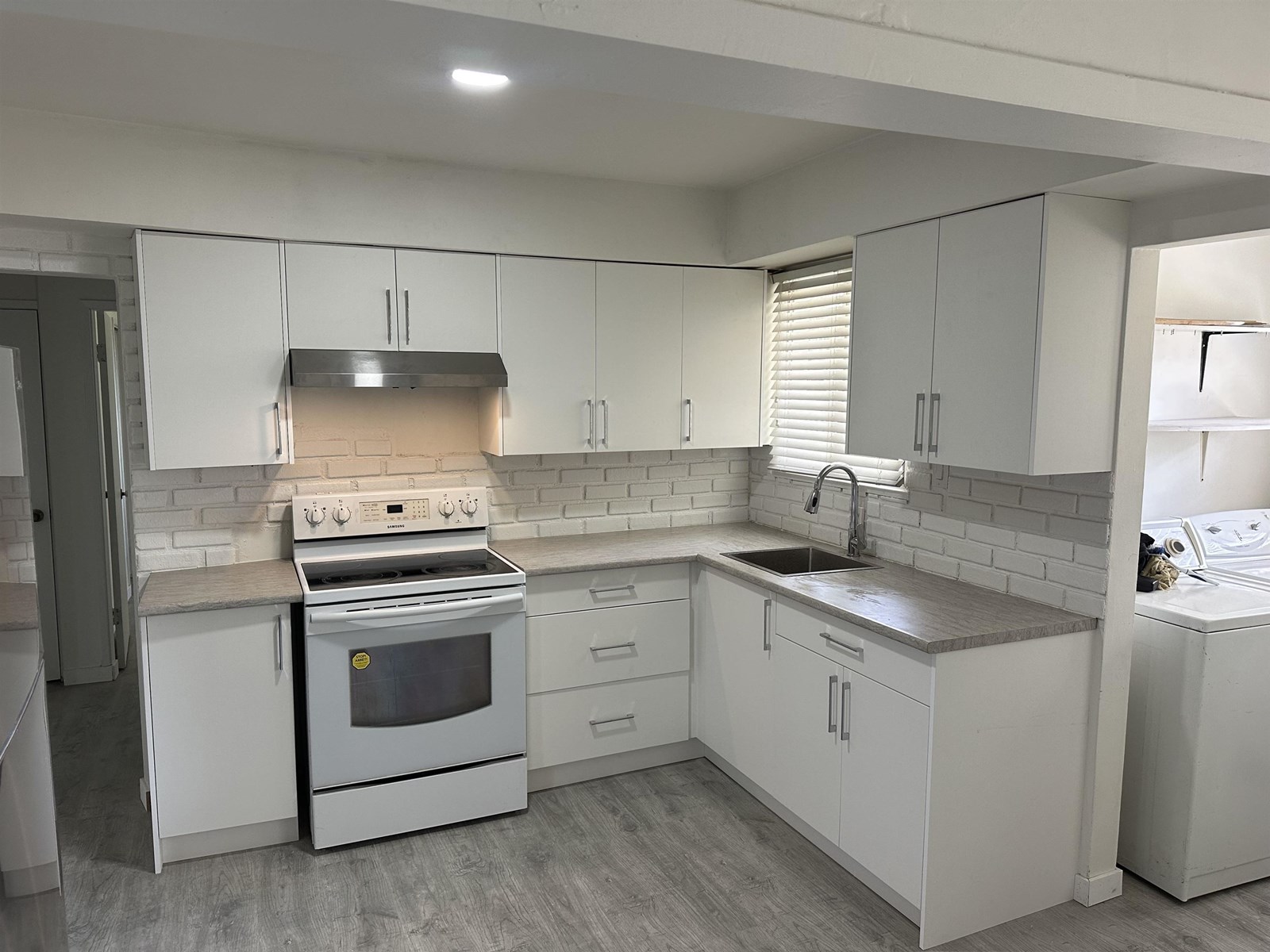 1356 LEE STREET, White Rock