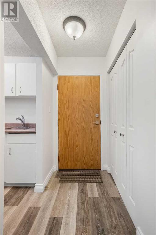 Single Family House for Sale in    Avenue SW Sunalta Calgary 