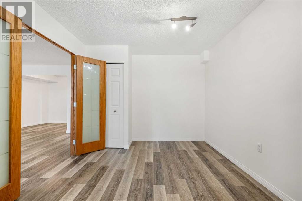 Single Family House for Sale in    Avenue SW Sunalta Calgary 