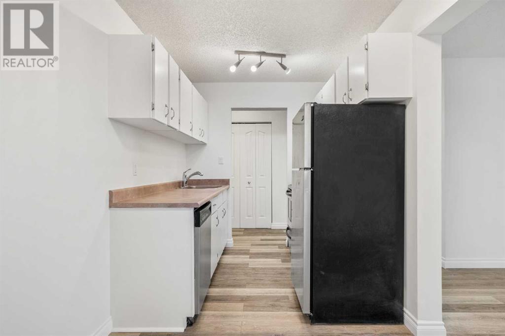 Single Family House for Sale in    Avenue SW Sunalta Calgary 