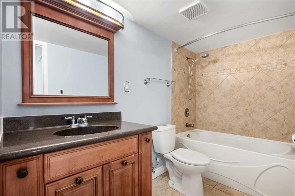 Single Family House for Sale in    Avenue SW Sunalta Calgary 