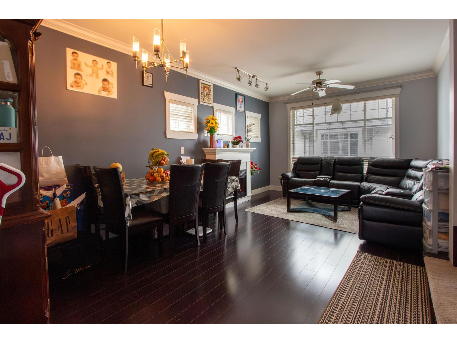 Photo 2 of 62 7156 144 Street, Surrey BC