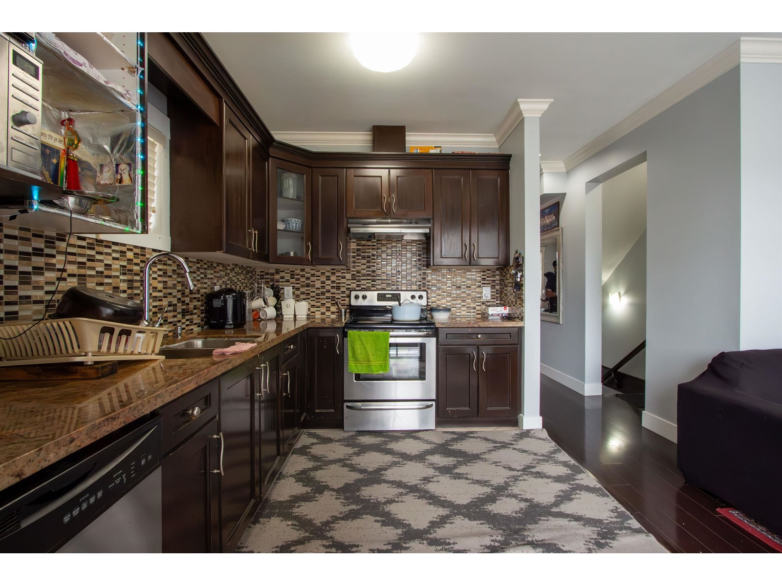 Photo 6 of 62 7156 144 Street, Surrey BC