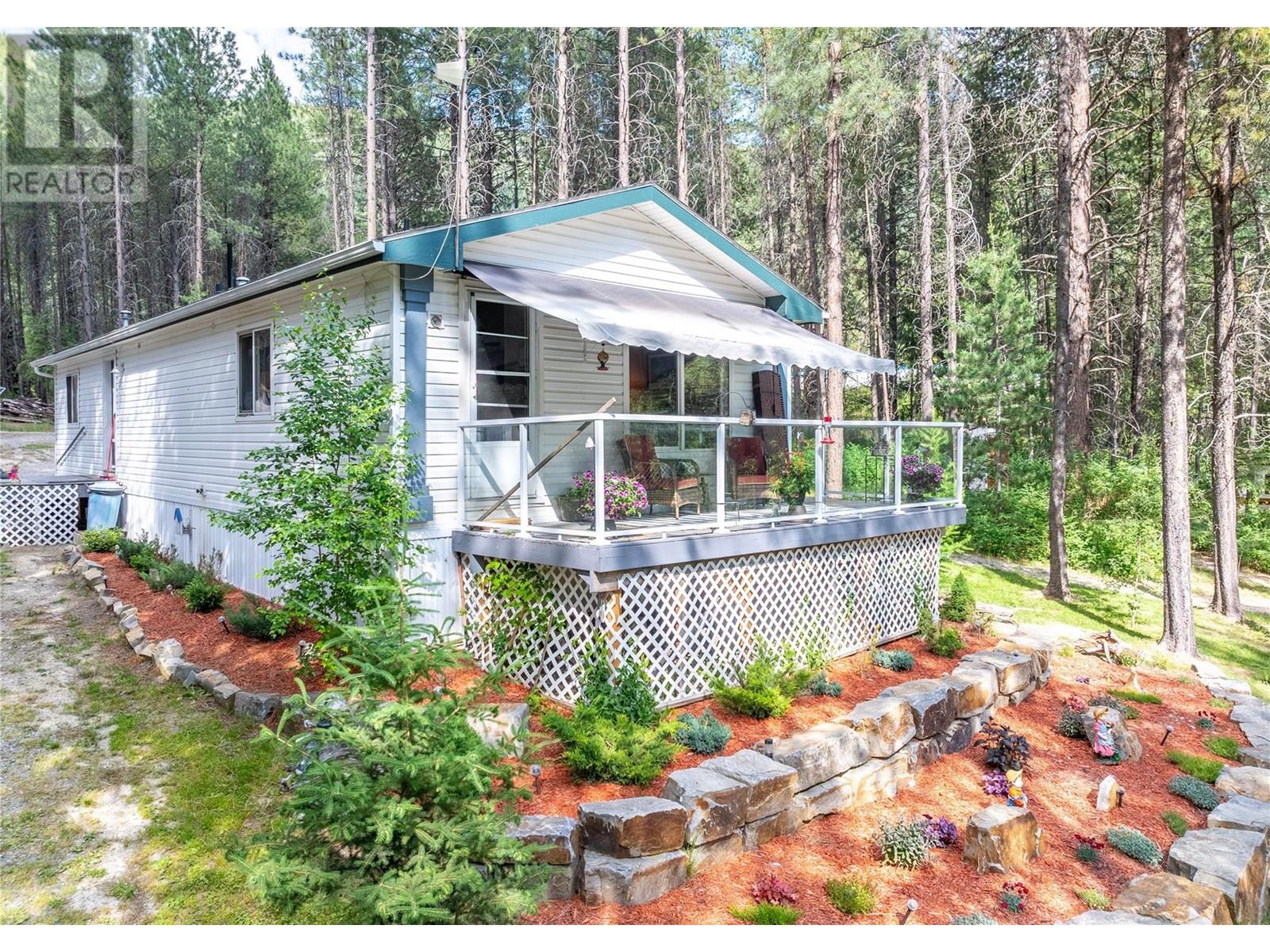 Photo 46 of 6996 95 Highway, Kingsgate BC