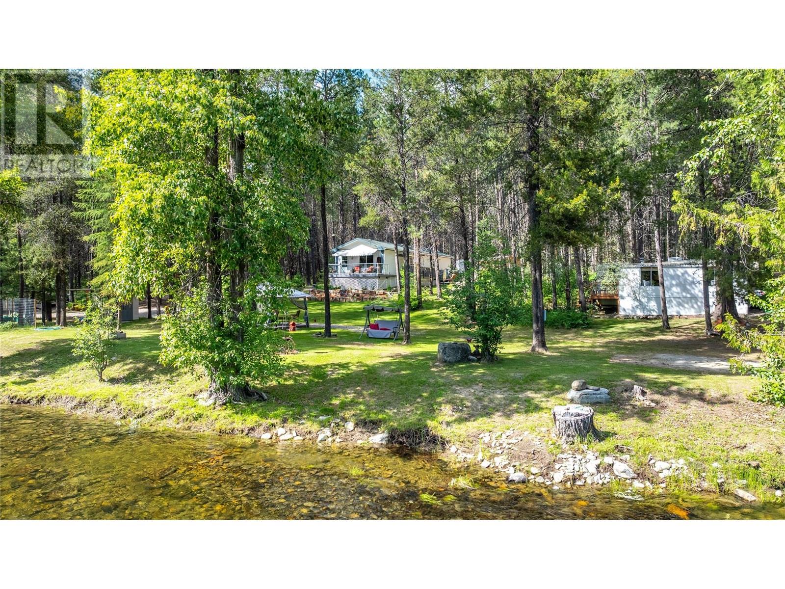 Photo 28 of 6996 95 Highway, Kingsgate BC