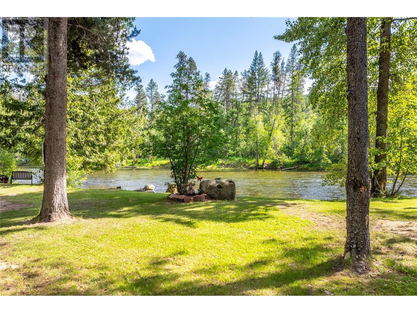 Photo 44 of 6996 95 Highway, Kingsgate BC