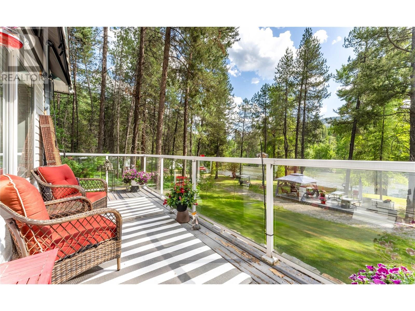 Photo 52 of 6996 95 Highway, Kingsgate BC