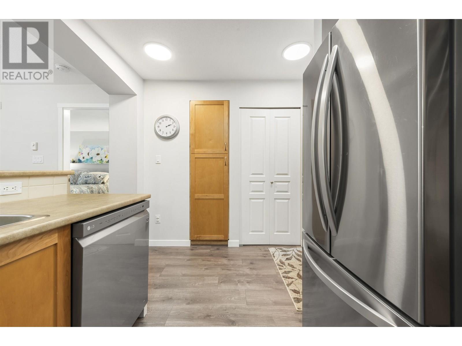 212 2959 SILVER SPRINGS BOULEVARD, Coquitlam real estate listing R3011309