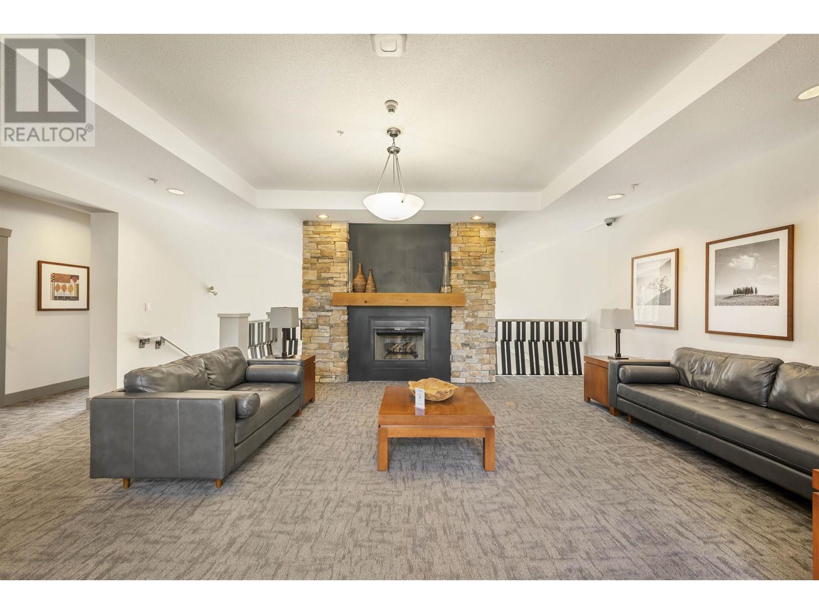 212 2959 SILVER SPRINGS BOULEVARD, Coquitlam real estate listing R3011309