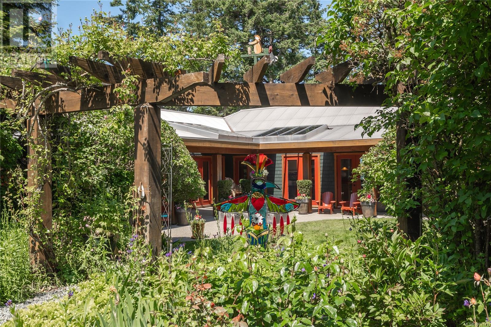 1664 Queequeg Trnabt, Gabriola Island