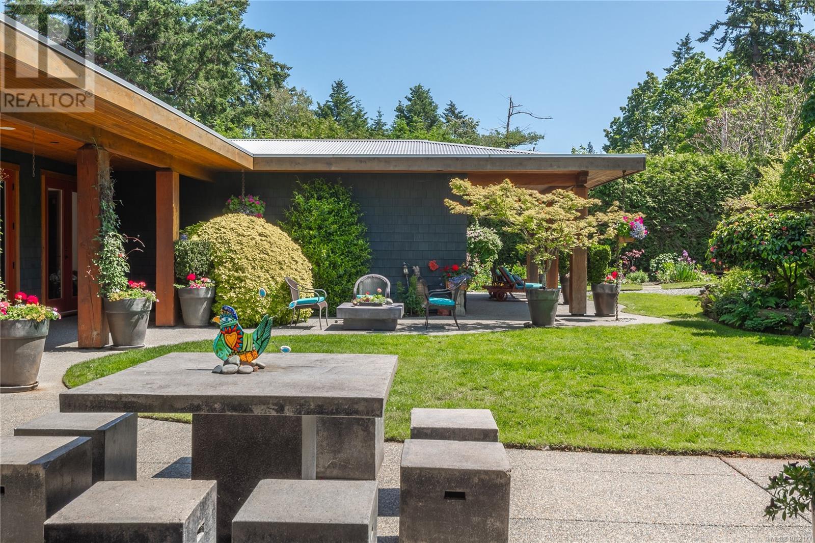 1664 Queequeg Trnabt, Gabriola Island