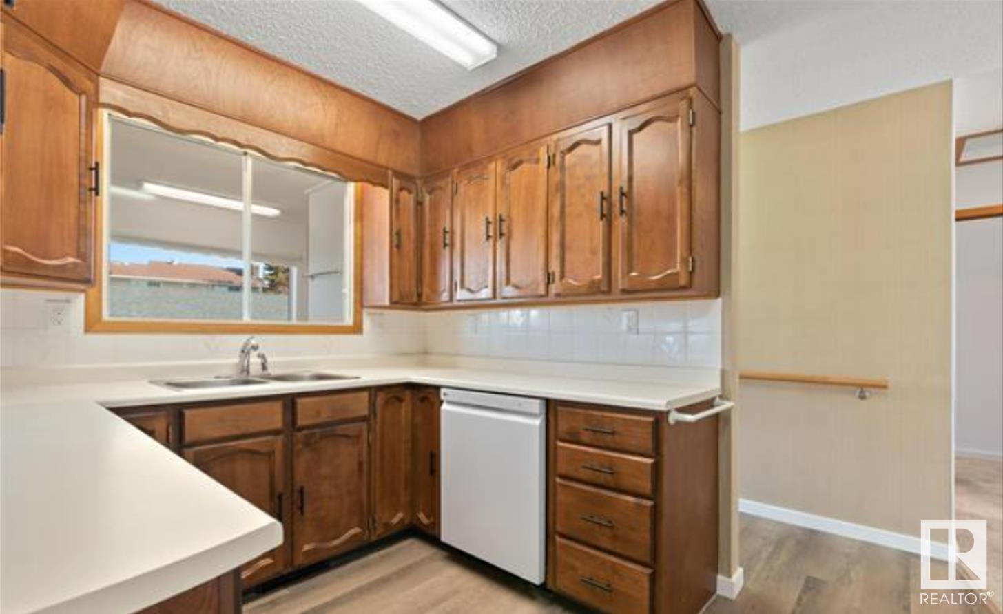 Photo 18 of 8716 29 Av Nw, Edmonton AB