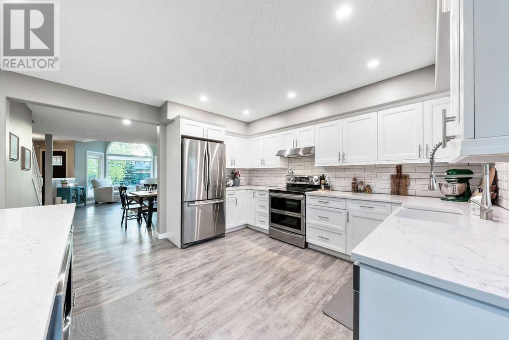 Single Family House for Sale in  Sandalwood Place NW Sandstone Valley Calgary 