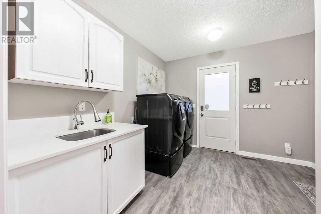 Single Family House for Sale in  Sandalwood Place NW Sandstone Valley Calgary 
