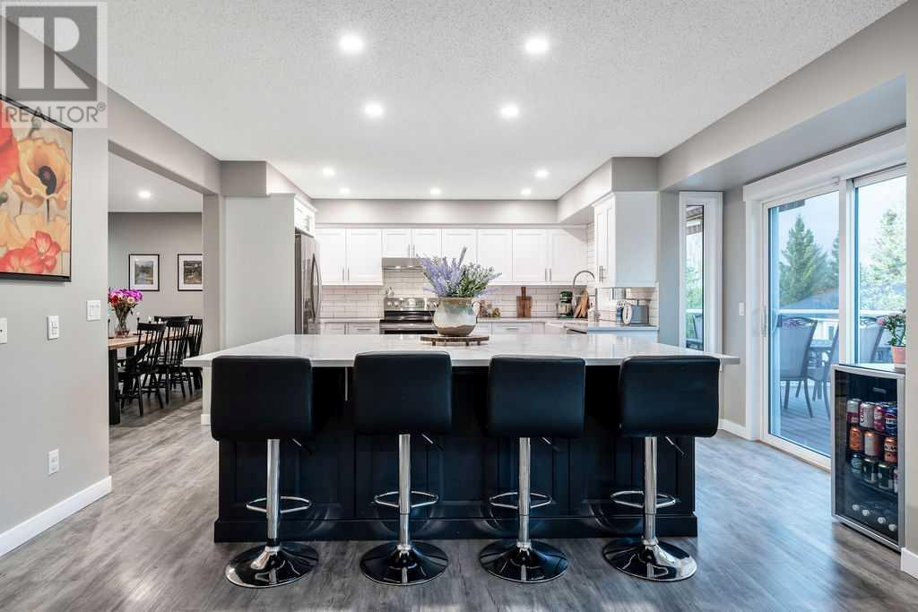 Single Family House for Sale in  Sandalwood Place NW Sandstone Valley Calgary 