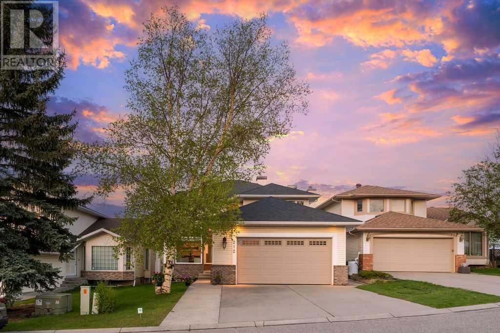 Single Family House for Sale in  Sandalwood Place NW Sandstone Valley Calgary 