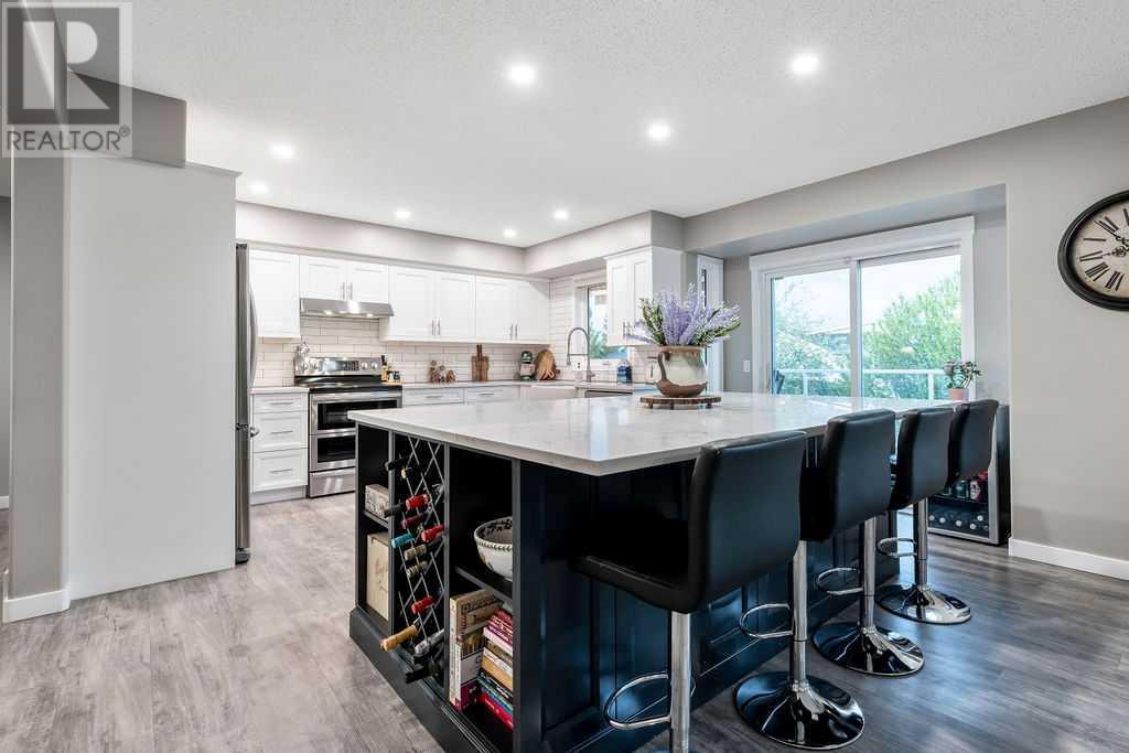 Single Family House for Sale in  Sandalwood Place NW Sandstone Valley Calgary 