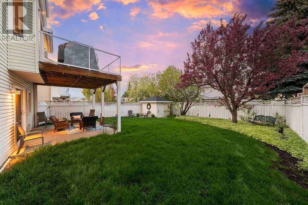 Single Family House for Sale in  Sandalwood Place NW Sandstone Valley Calgary 