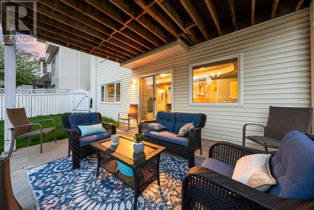 Single Family House for Sale in  Sandalwood Place NW Sandstone Valley Calgary 