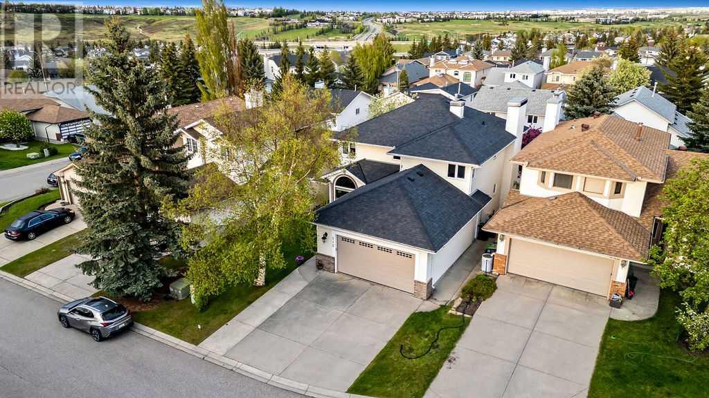 Single Family House for Sale in  Sandalwood Place NW Sandstone Valley Calgary 