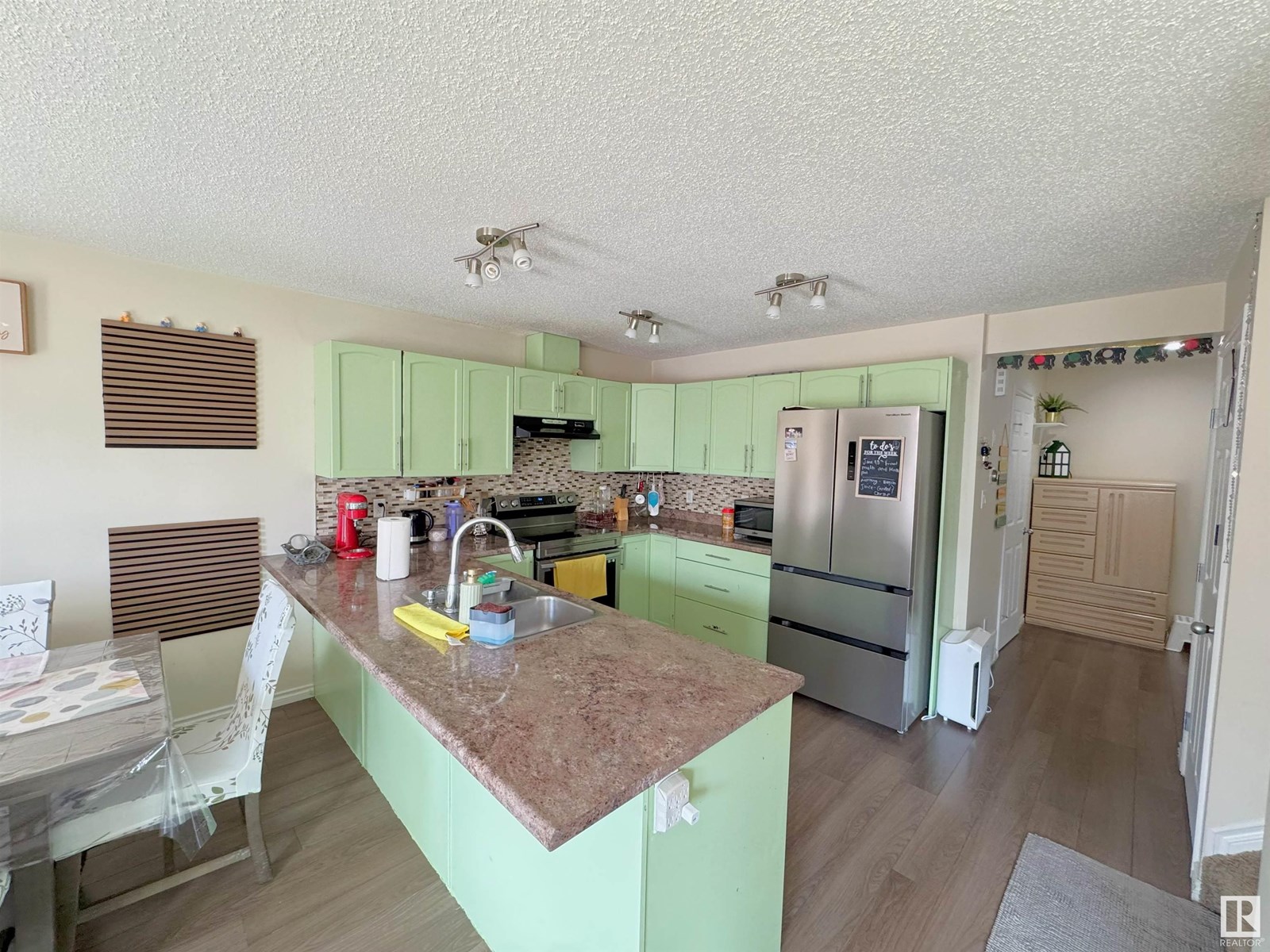 Photo 38 of 2217 22 Av Nw, Edmonton AB