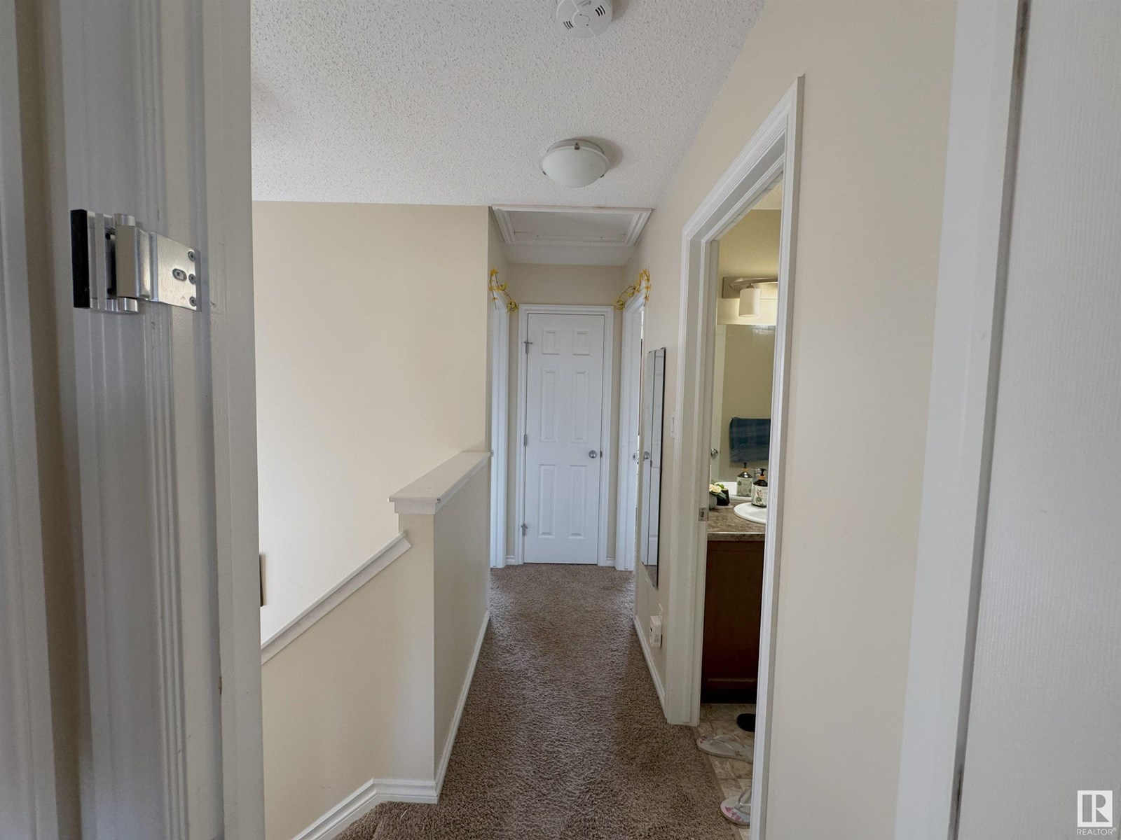 Photo 36 of 2217 22 Av Nw, Edmonton AB
