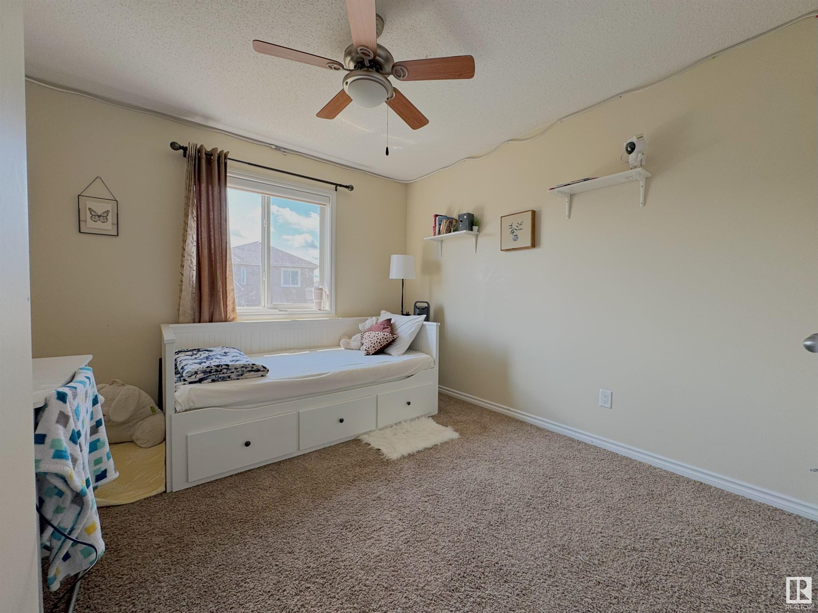 Photo 35 of 2217 22 Av Nw, Edmonton AB