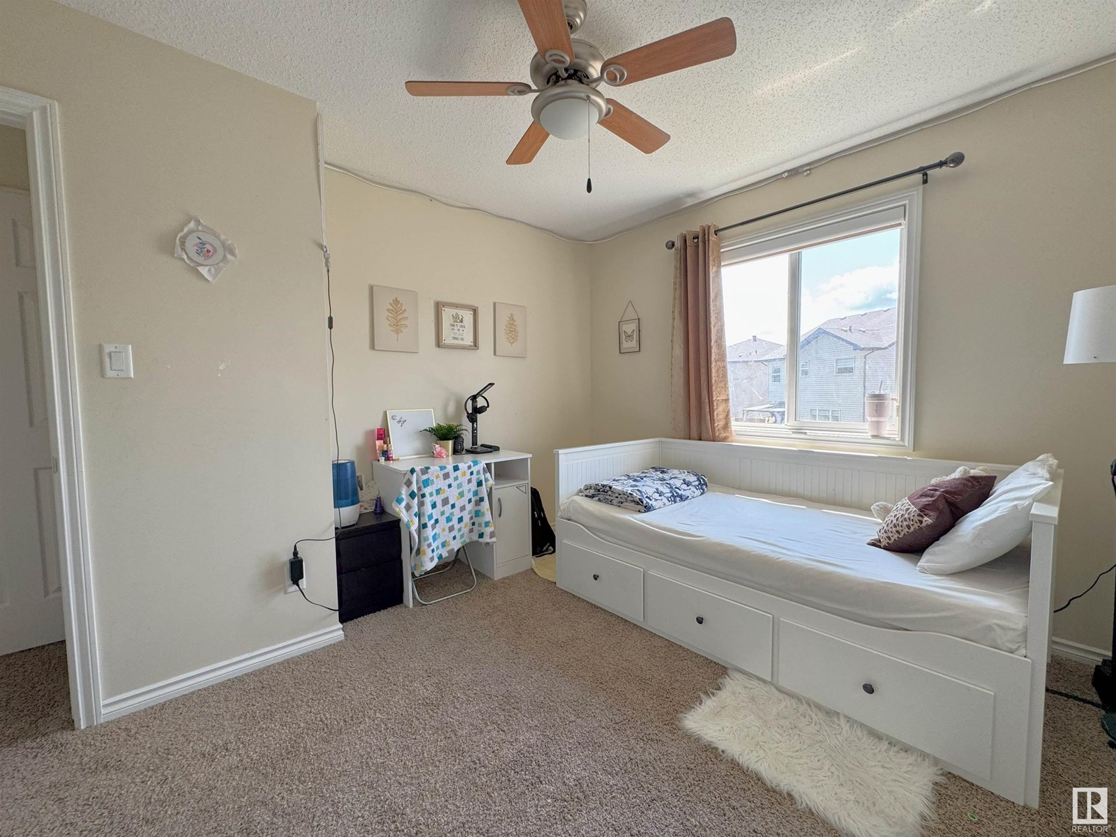 Photo 23 of 2217 22 Av Nw, Edmonton AB