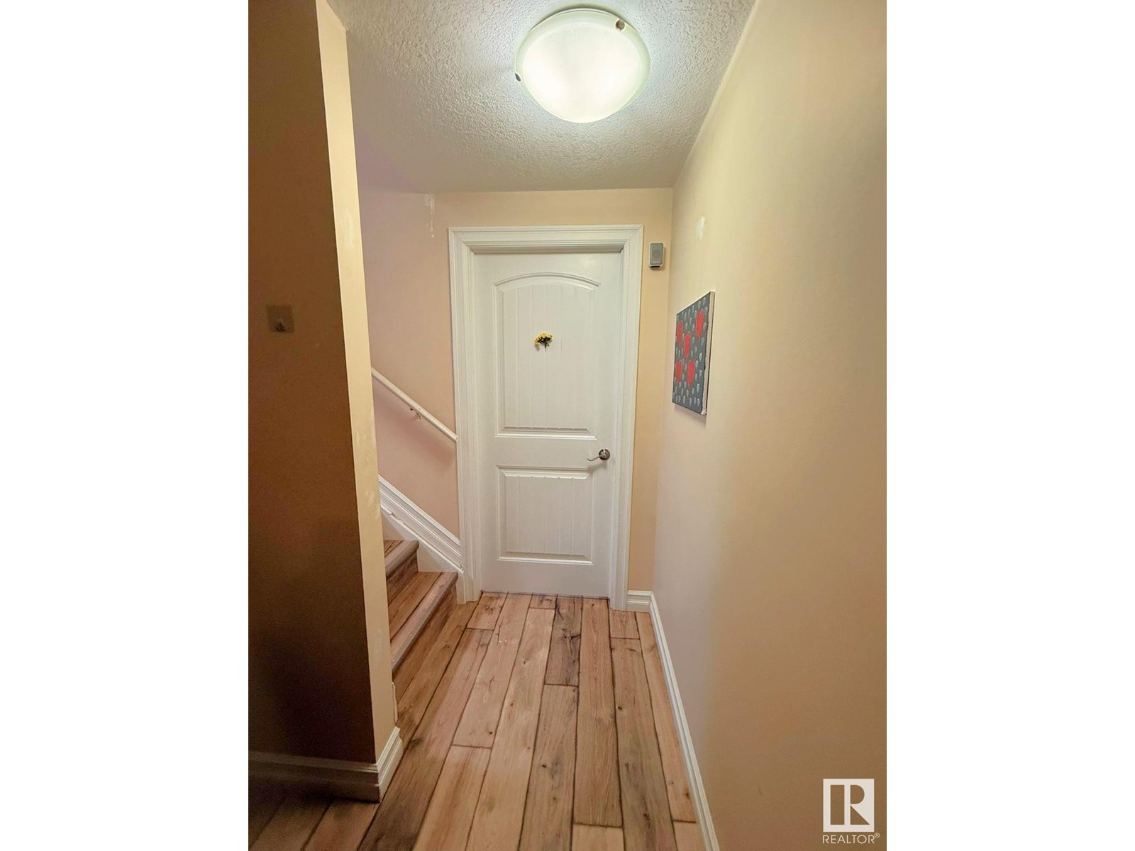 Photo 29 of 2217 22 Av Nw, Edmonton AB