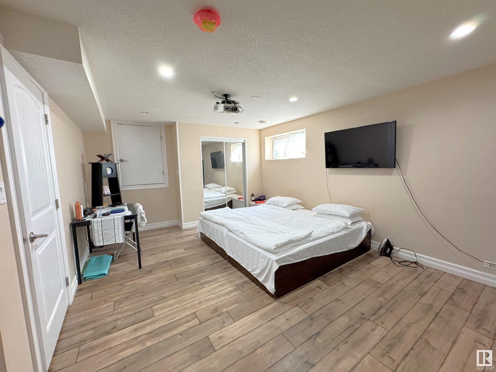 Photo 20 of 2217 22 Av Nw, Edmonton AB