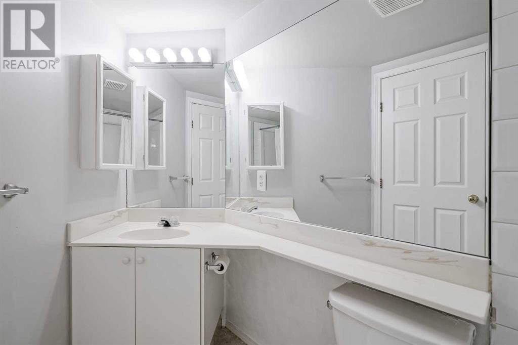 Single Family House for Sale in   Shawville Way SE Shawnessy Calgary 