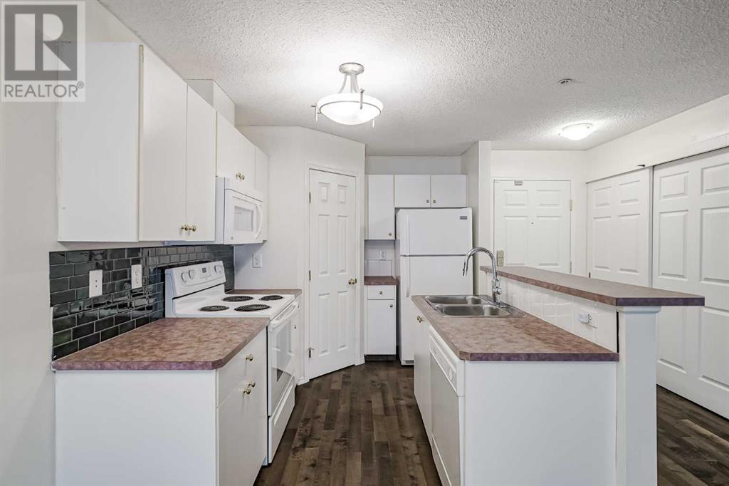 Single Family House for Sale in   Shawville Way SE Shawnessy Calgary 