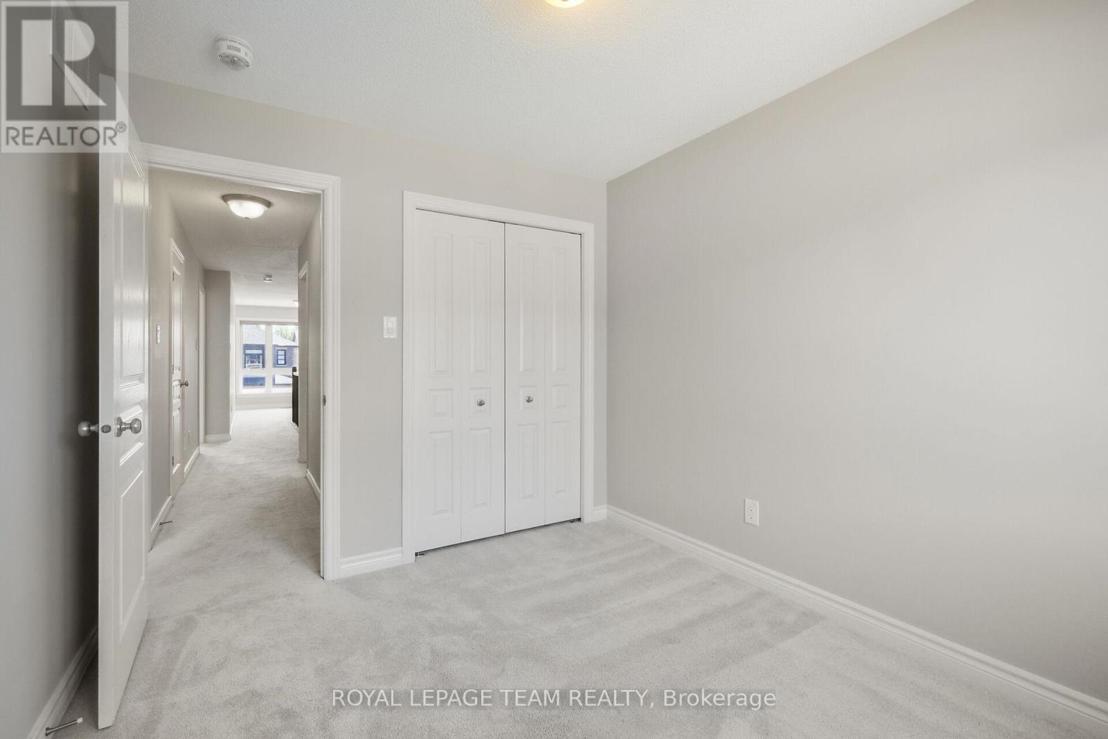 Photo 38 of 273 Shinleaf Crescent, Ottawa ON