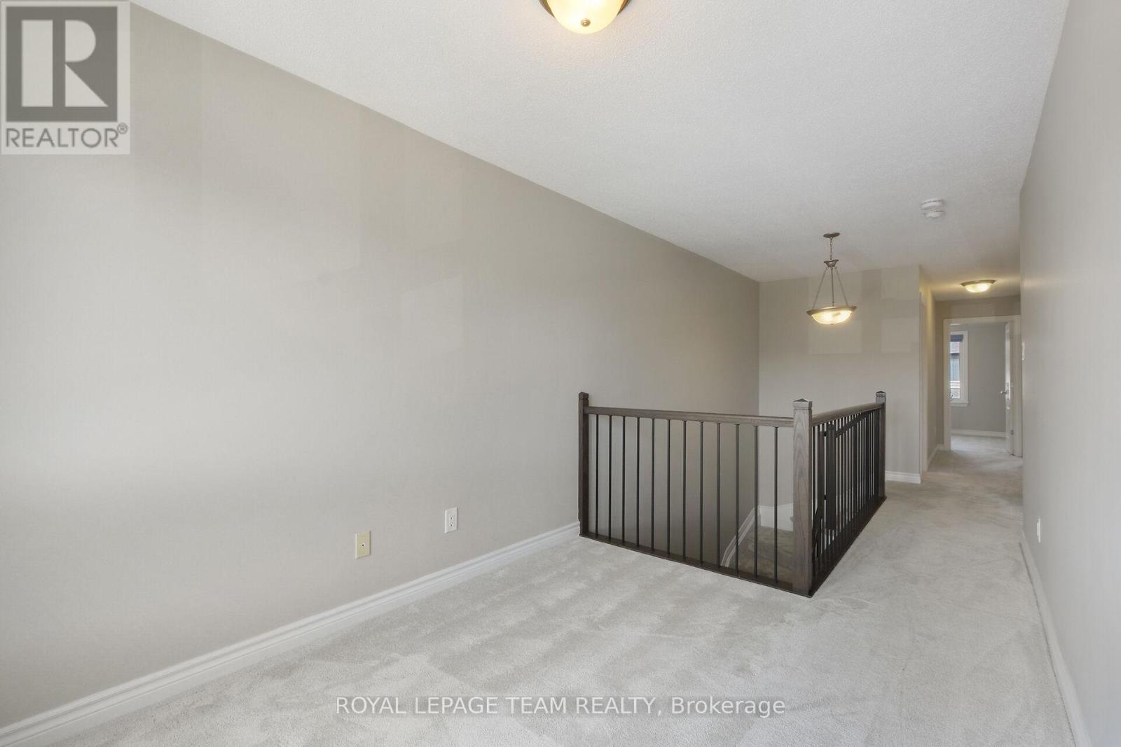 Photo 27 of 273 Shinleaf Crescent, Ottawa ON