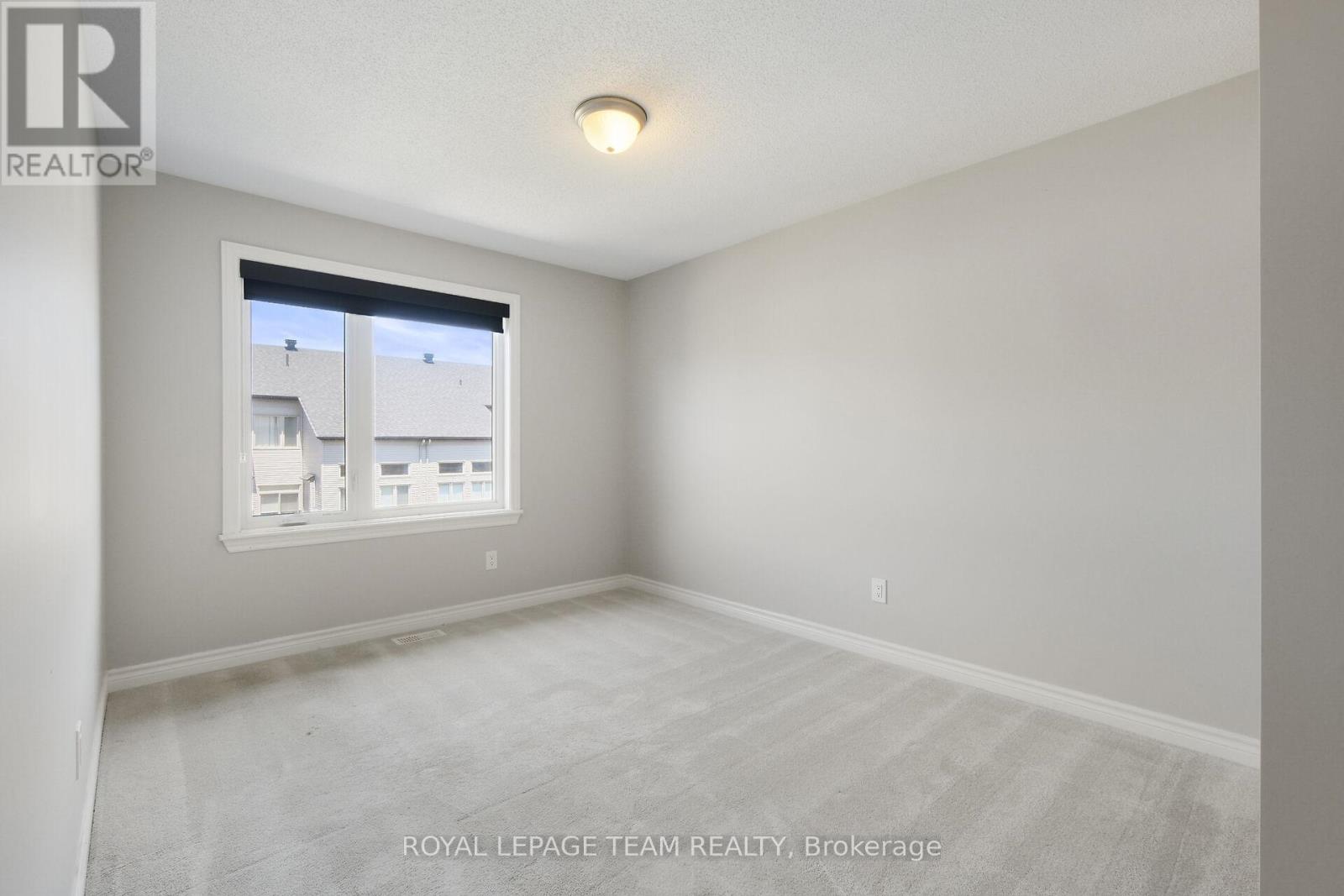 Photo 39 of 273 Shinleaf Crescent, Ottawa ON