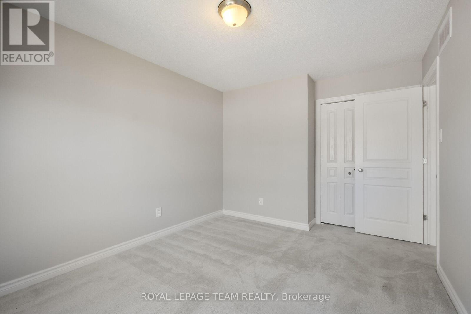 Photo 41 of 273 Shinleaf Crescent, Ottawa ON