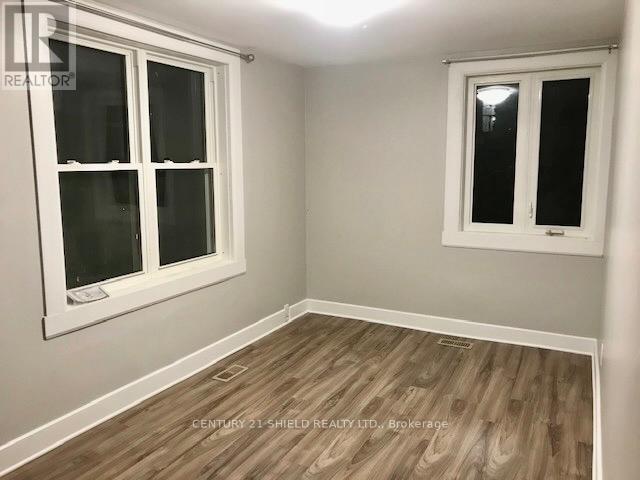 Photo 8 of 647 Gloucester Street N, Cornwall ON