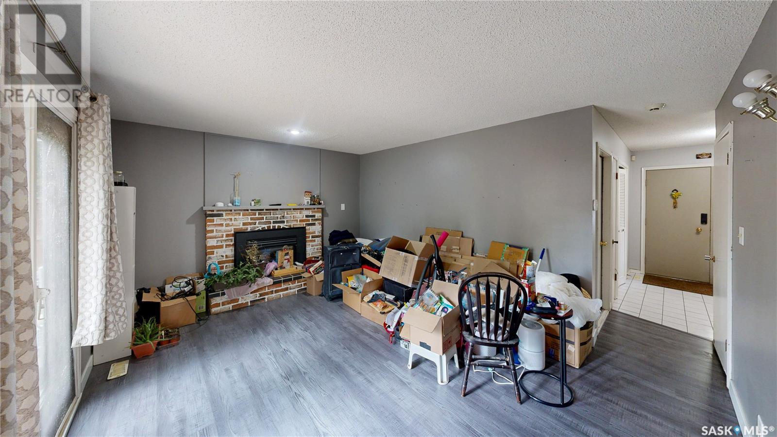 Single Family House 2 Level for Sale in  Habkirk DRIVE Regina 