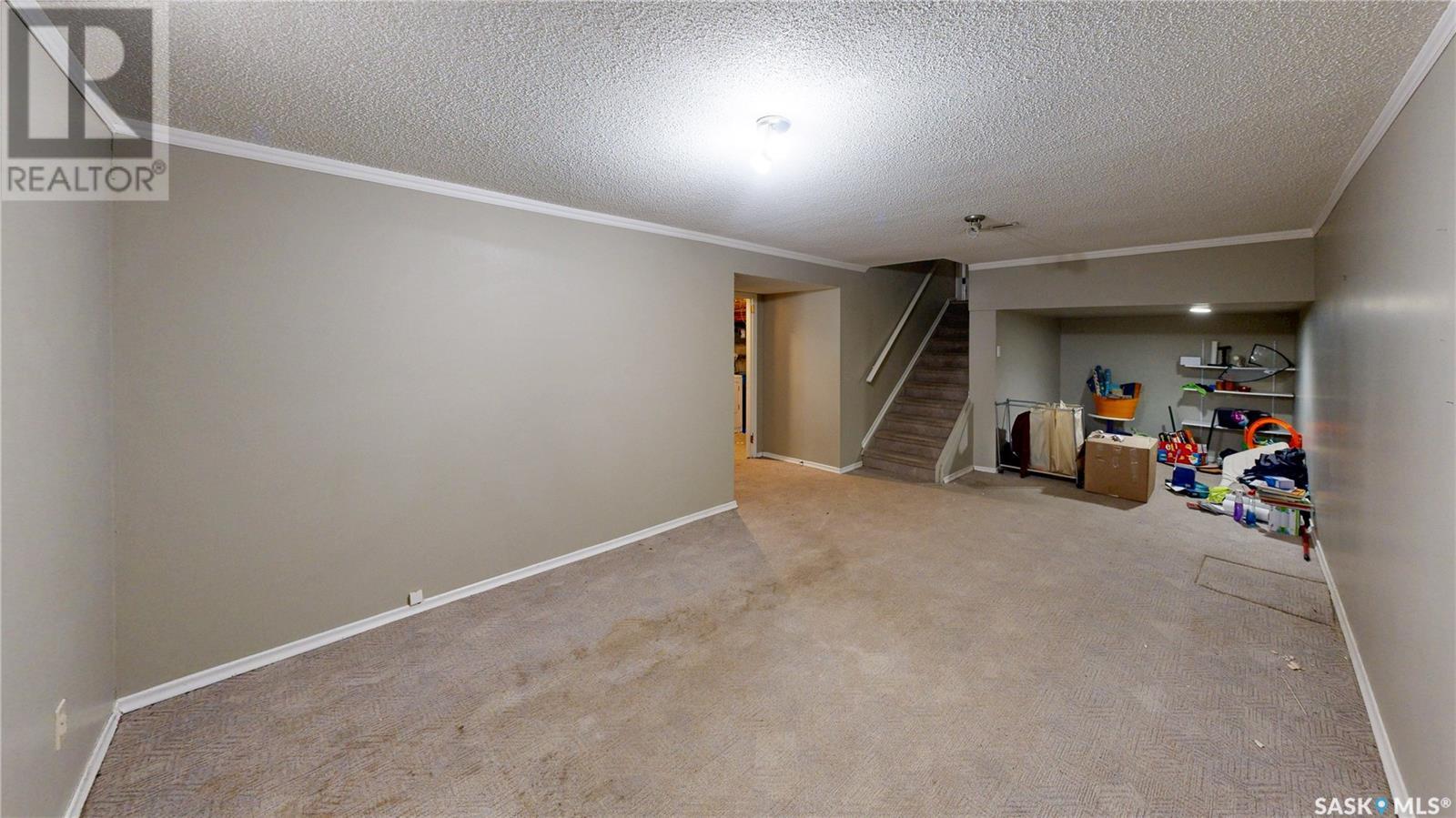 Single Family House 2 Level for Sale in  Habkirk DRIVE Regina 