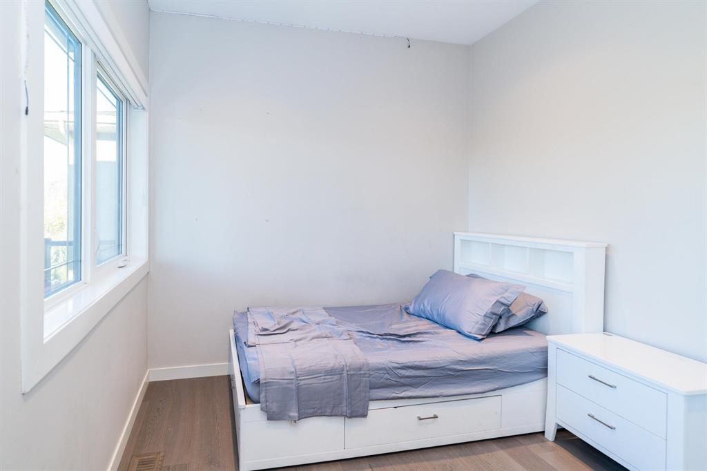 Photo 21 of 137 Highland Creek Road, Winnipeg MB