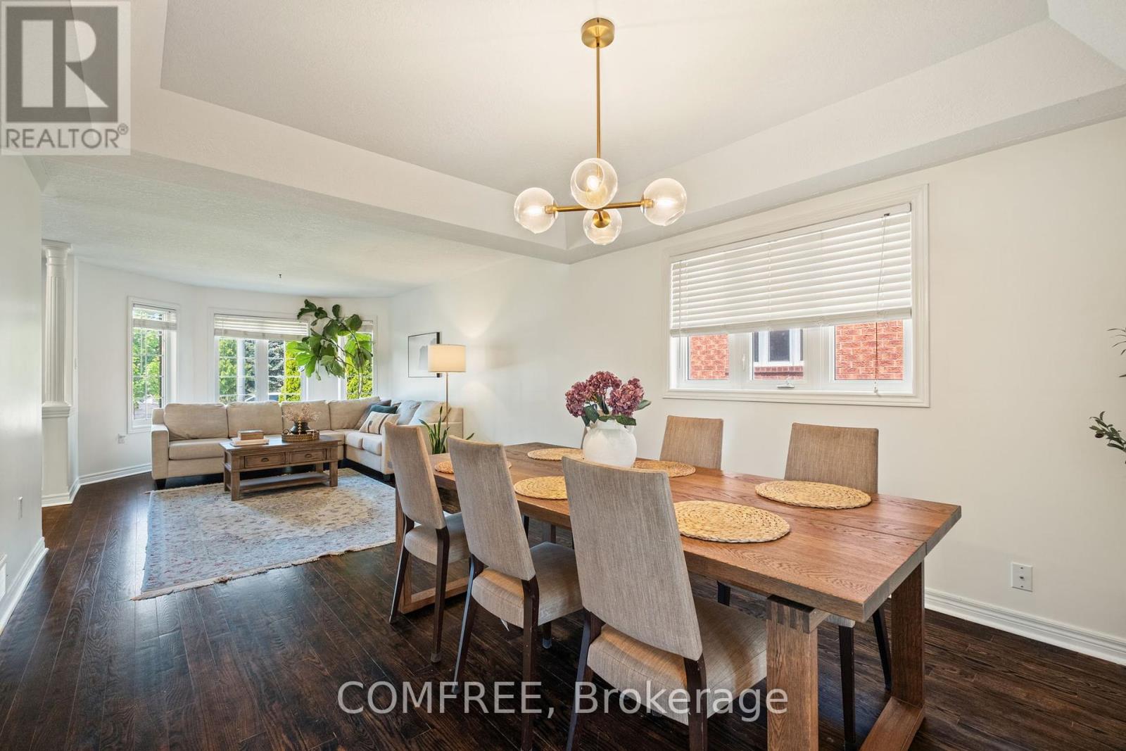Photo 29 of 31 Metcalfe Drive, Bradford West Gwillimbury ON