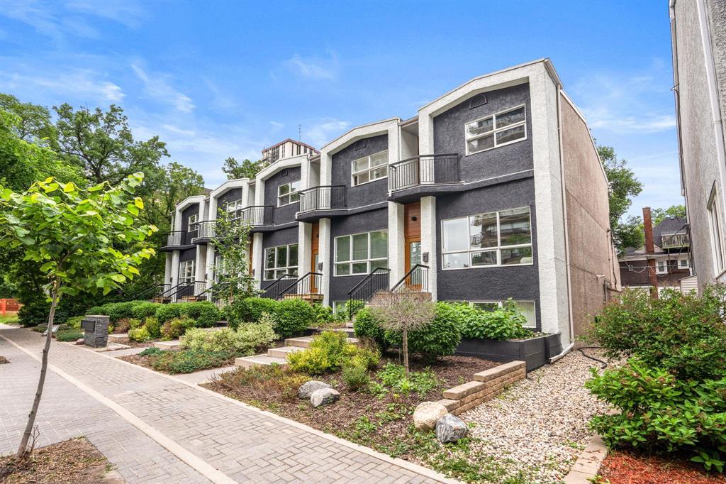 Photo 2 of 1 100 Wellington Crescent, Winnipeg MB