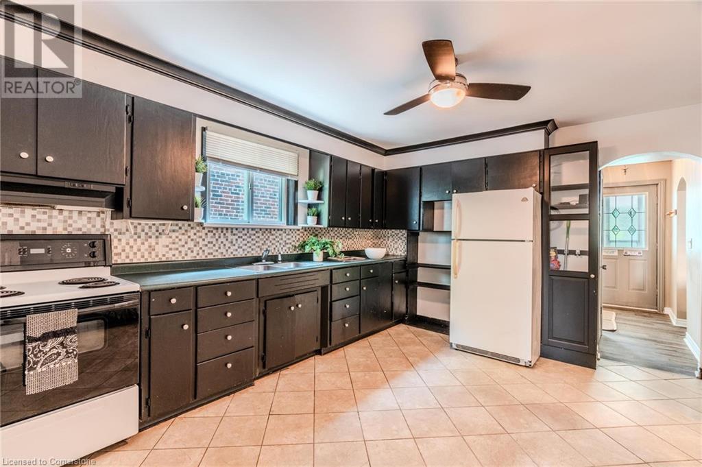 Photo 10 of 95 Paradise Road, Hamilton ON