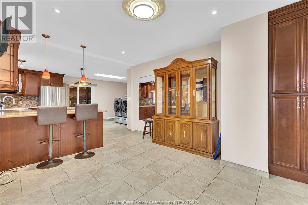 Photo 6 of 1036 Marentette Avenue, Windsor ON